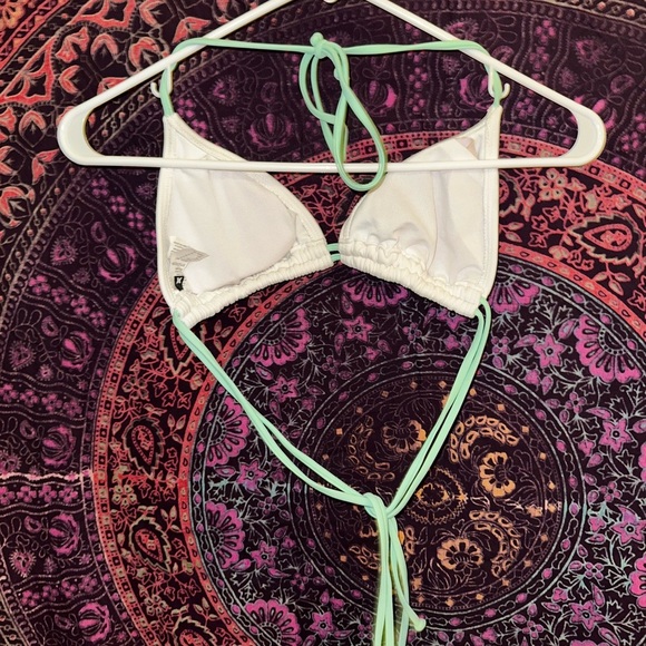Hurley Mint and White Bikini Top - Picture 4 of 4